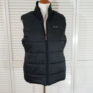 Black Oakley XL vest